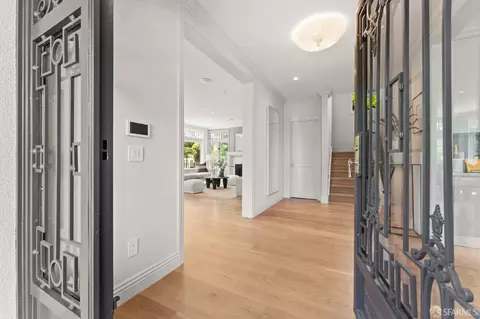 Entry Way - 266 Pacheco St, San Francisco, CA 94116 photo 2 of 3