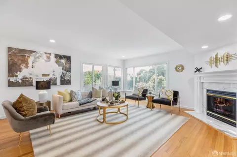 2228 Beach St, San Francisco, CA 94123 photo 3