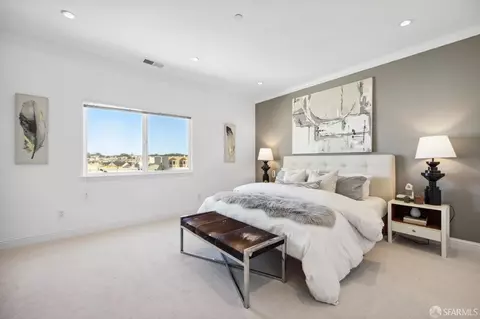 Bedroom - 574 26th Ave #4, San Francisco, CA 94121 photo 1 of 5