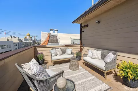 Exterior - 574 26th Ave #4, San Francisco, CA 94121 photo 6 of 11