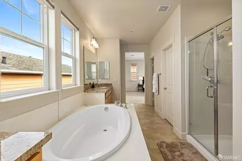 Bath - 119 Cypress St, Pacifica, CA 94044 photo 2 of 3