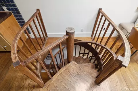 Entry Way - 1905 Baker St, San Francisco, CA 94115 photo 3 of 3