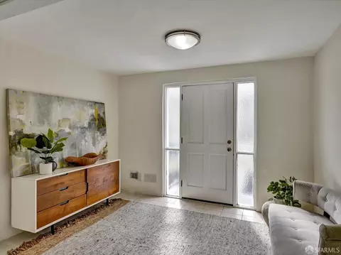 Entry Way - 2438 43rd Ave, San Francisco, CA 94116 photo 1 of 1