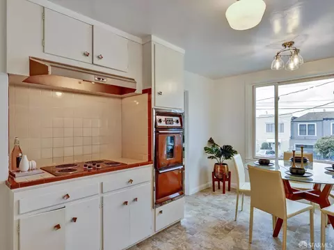 Kitchen - 2438 43rd Ave, San Francisco, CA 94116 photo 2 of 4