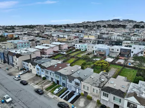 View/Area - 2438 43rd Ave, San Francisco, CA 94116 photo 3 of 6