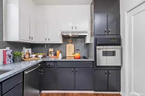 Kitchen - 393 Sweeny St, San Francisco, CA 94134 photo 2 of 3