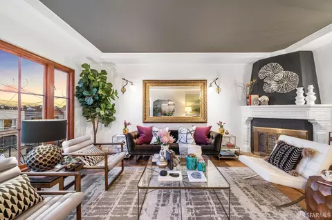 Living - 393 Sweeny St, San Francisco, CA 94134 photo 2 of 5