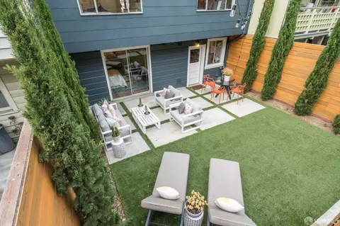 Exterior - 393 Sweeny St, San Francisco, CA 94134 photo 11 of 24