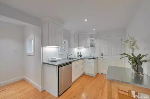 Kitchen - 753 Cayuga Ave, San Francisco, CA 94112 photo 6 of 7