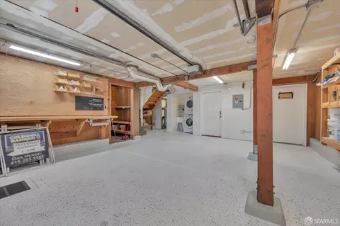 Exterior - 753 Cayuga Ave, San Francisco, CA 94112 photo 5 of 6