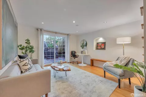 Living - 753 Cayuga Ave, San Francisco, CA 94112 photo 5 of 8