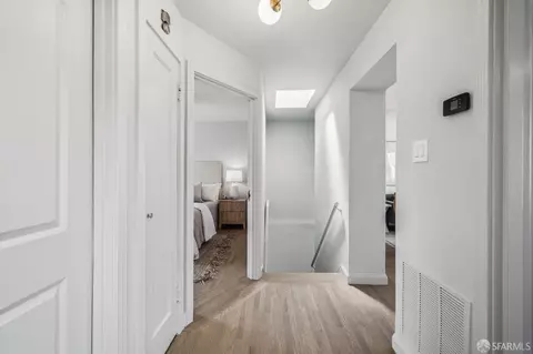 Entry Way - 2422 45th Ave, San Francisco, CA 94116 photo 3 of 5