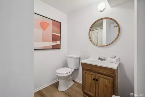 Bath - 2422 45th Ave, San Francisco, CA 94116 photo 3 of 3