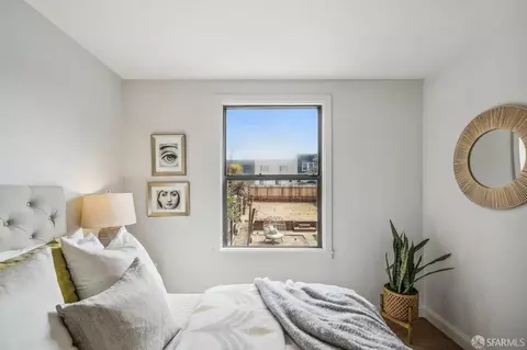 Bedroom - 2422 45th Ave, San Francisco, CA 94116 photo 7 of 12