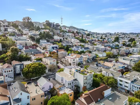View/Area - 1509 Sanchez St, San Francisco, CA 94131 photo 1 of 2