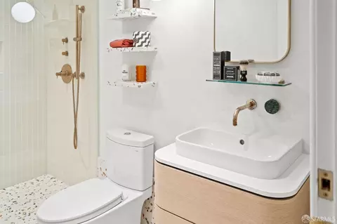 Bath - 1509 Sanchez St, San Francisco, CA 94131 photo 2 of 3