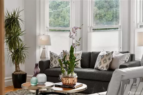 Living - 1509 Sanchez St, San Francisco, CA 94131 photo 4 of 9