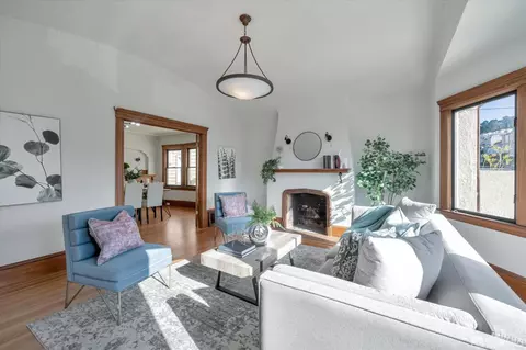Living - 2359 15th Ave, San Francisco, CA 94116 photo 4 of 4
