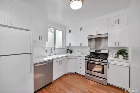 Kitchen - 1674 40th Ave, San Francisco, CA 94122 photo 1 of 2
