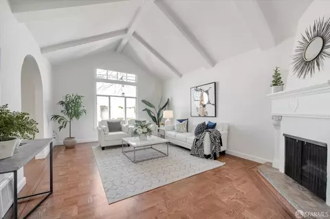 Living - 1674 40th Ave, San Francisco, CA 94122 photo 2 of 5