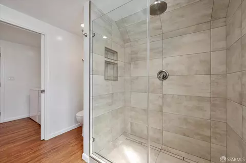 Bath - 1674 40th Ave, San Francisco, CA 94122 photo 4 of 4