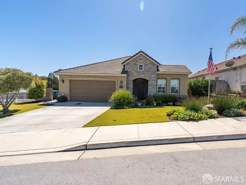 95 Los Altos Dr, Hollister, CA 95023