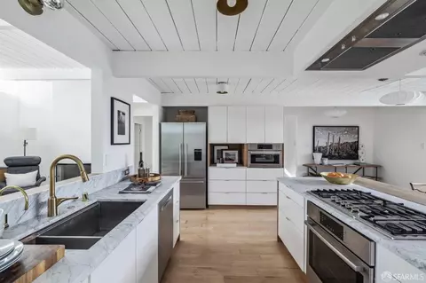 Kitchen - 1005 Duncan St, San Francisco, CA 94131 photo 1 of 4