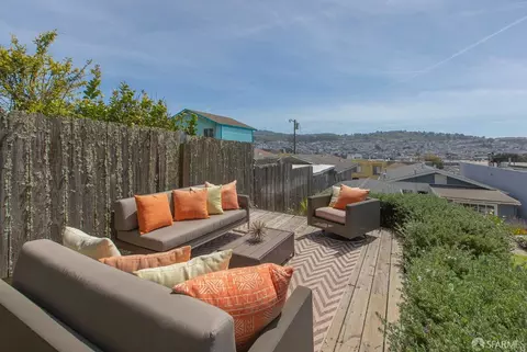 Exterior - 66 Lobos St, San Francisco, CA 94112 photo 5 of 31