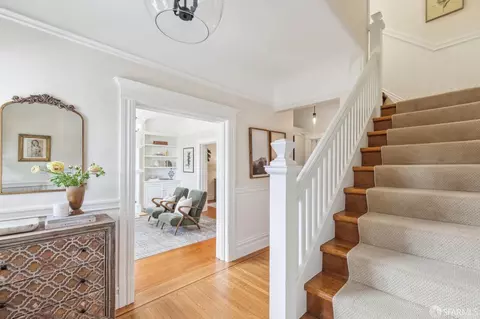 Entry Way - 1010 14th St, San Francisco, CA 94114 photo 3 of 3
