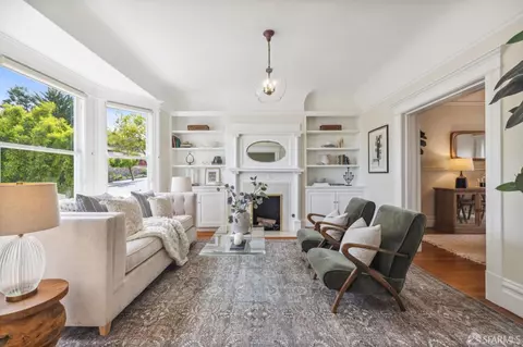 Living - 1010 14th St, San Francisco, CA 94114 photo 2 of 11