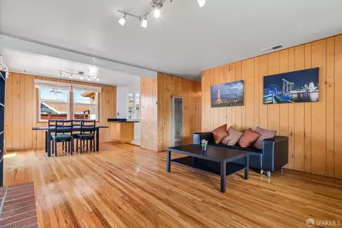 Living - 1220 Peralta Rd, Pacifica, CA 94044 photo 2 of 3