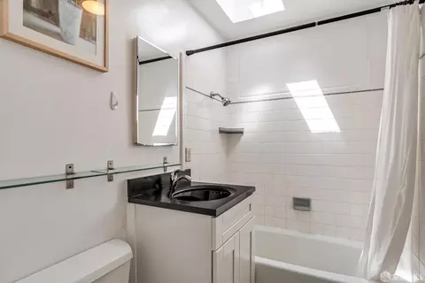 Bath - 1220 Peralta Rd, Pacifica, CA 94044 photo 1 of 2