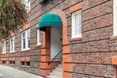 1700 Vallejo St, San Francisco, CA 94123 photo 3