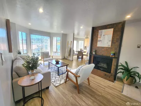 120 Burrows St #4, San Francisco, CA 94134
