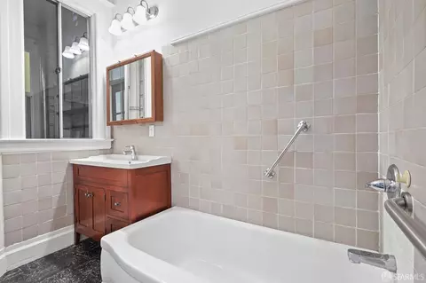 Bath - 1107 Broadway, San Francisco, CA 94109 photo 1 of 5