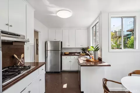 Kitchen - 45 Romain St, San Francisco, CA 94114 photo 1 of 5