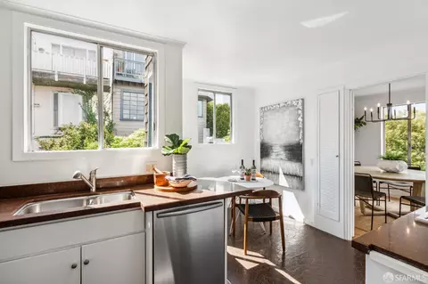 Kitchen - 45 Romain St, San Francisco, CA 94114 photo 2 of 5