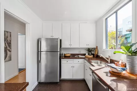 Kitchen - 45 Romain St, San Francisco, CA 94114 photo 3 of 5