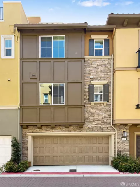 Exterior - 635 Alamo Ct, Mountain View, CA 94043 photo 6 of 9
