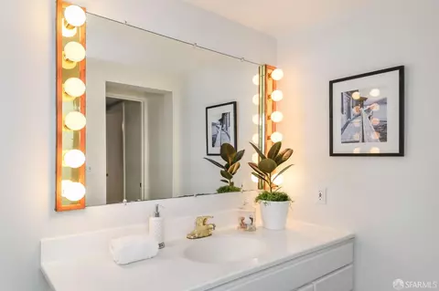 Bath - 74 Granada Ave, San Francisco, CA 94112 photo 2 of 2