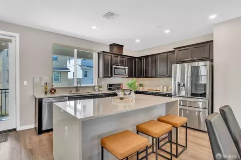 1301 Antonella Pl, Hayward, CA 94541 photo 3