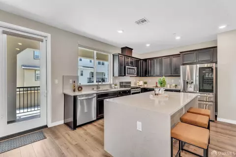 1301 Antonella Pl, Hayward, CA 94541 photo 4