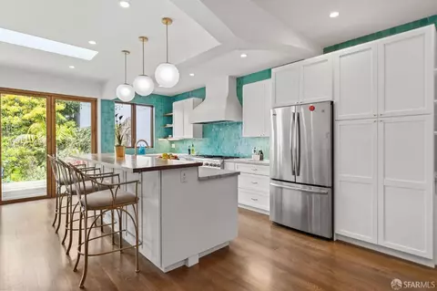 Kitchen - 2524 19th St, San Francisco, CA 94110 photo 2 of 7