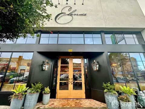 Entry Way - 469 Ulloa St, San Francisco, CA 94127 photo 4 of 4