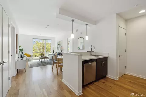 Kitchen - 555 Bartlett St #306, San Francisco, CA 94110 photo 1 of 4