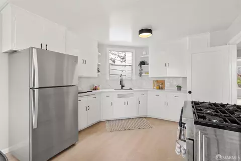Kitchen - 2670 45th Ave, San Francisco, CA 94116 photo 2 of 2