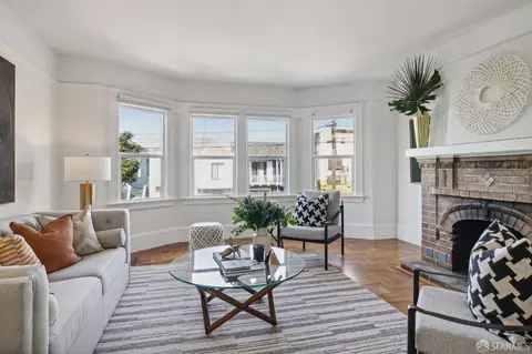 Living - 1422 46th Ave, San Francisco, CA 94122 photo 2 of 2