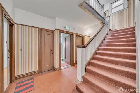 Entry Way - 263 Athol Ave, Oakland, CA 94606 photo 1 of 1