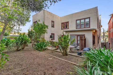 Exterior - 263 Athol Ave, Oakland, CA 94606 photo 4 of 7