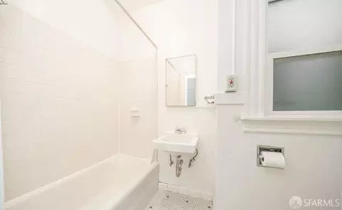Bath - 263 Athol Ave, Oakland, CA 94606 photo 2 of 2